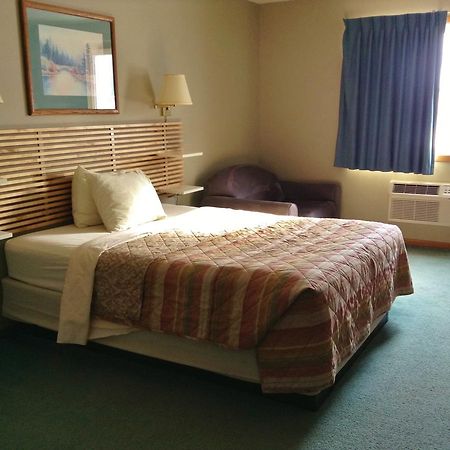 Mondovi Sunrise Inn Hotel מראה חיצוני תמונה