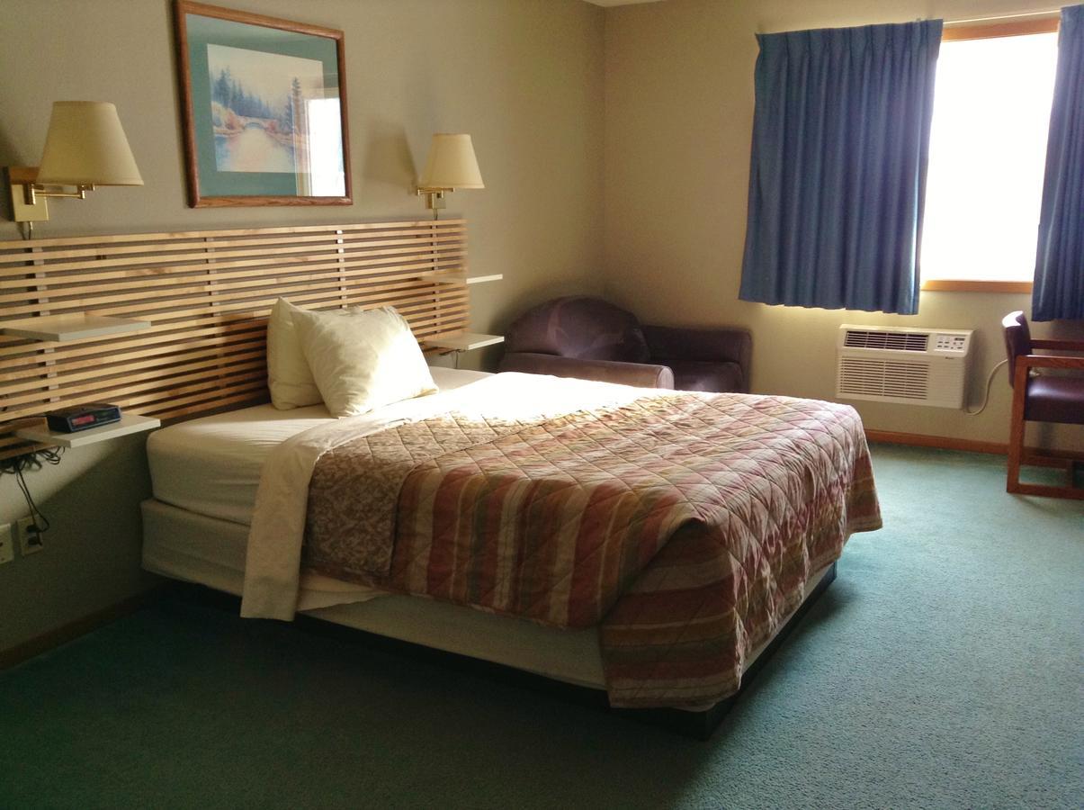 Mondovi Sunrise Inn Hotel מראה חיצוני תמונה