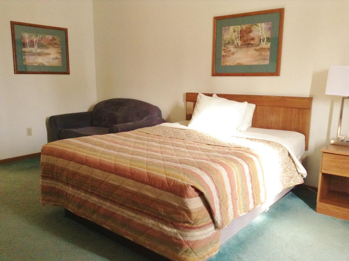 Mondovi Sunrise Inn Hotel מראה חיצוני תמונה