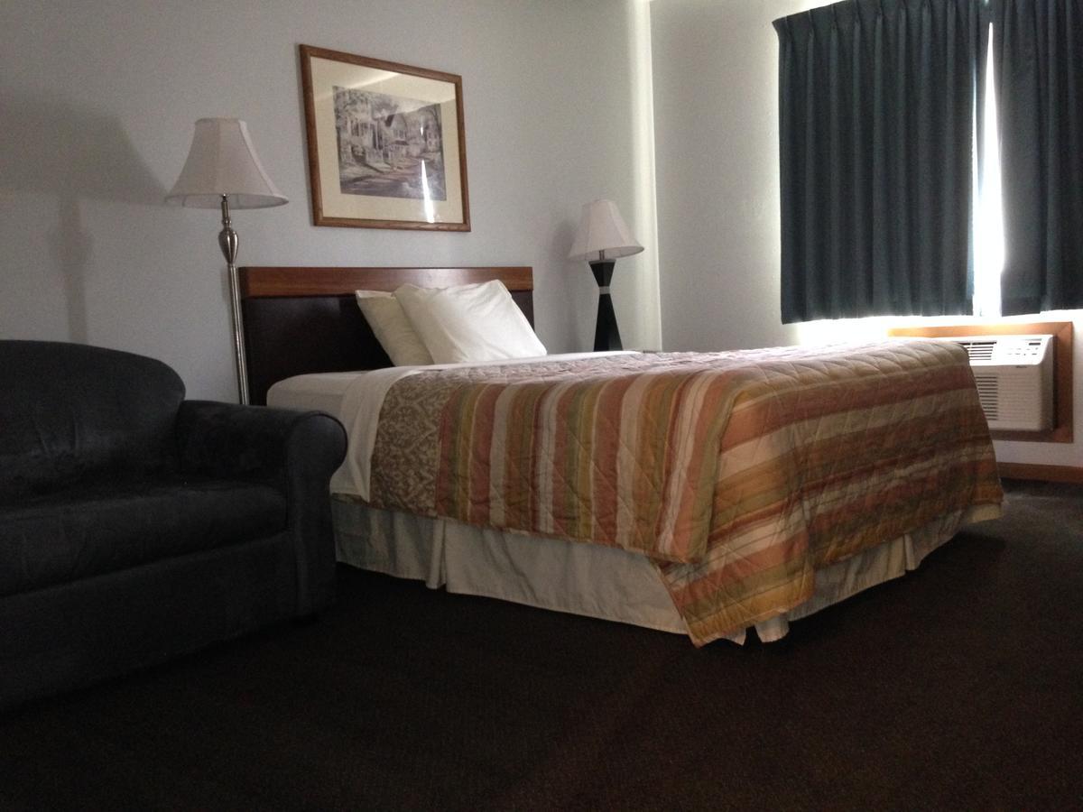 Mondovi Sunrise Inn Hotel מראה חיצוני תמונה
