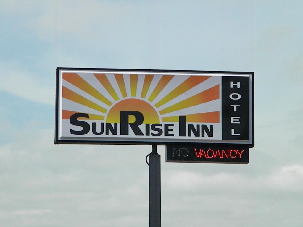 Mondovi Sunrise Inn Hotel מראה חיצוני תמונה