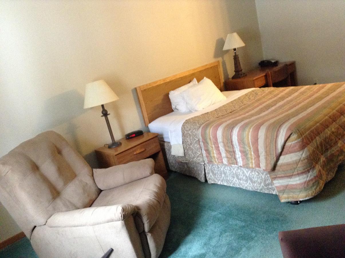 Mondovi Sunrise Inn Hotel מראה חיצוני תמונה